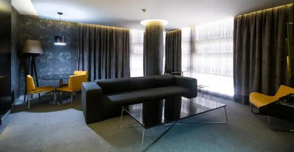 Vernazza Suites - 144