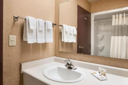 Days Inn Leamington - 20
