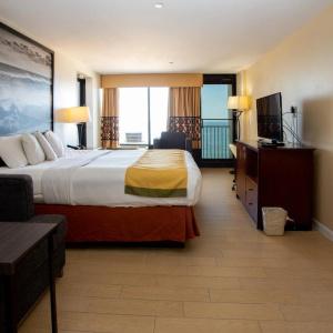 Super 8 By Wyndham Virginia Beach Oceanfront - 45
