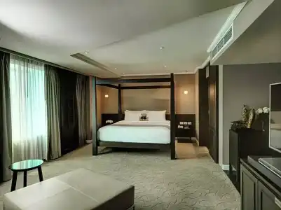 S15 Sukhumvit - 79
