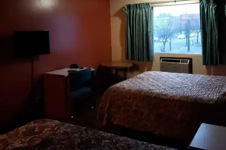 Best Value Inn by OYO Portland OR South East - 5