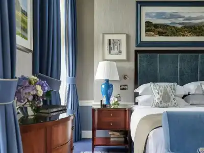 The Shelbourne, Autograph Collection - 102