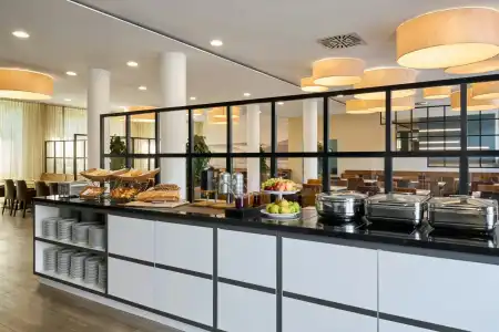 Four Points Flex by Sheraton Goettingen - 28