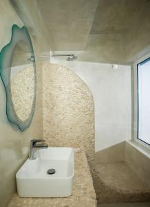 Roula Villa Studios & Apartments - 92