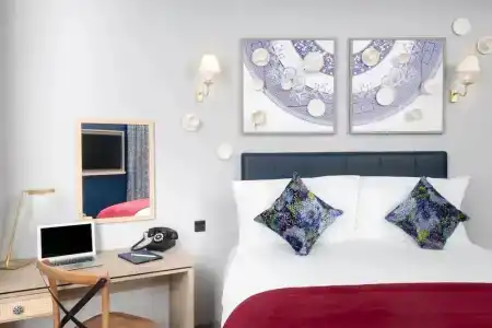 Indigo MANCHESTER - VICTORIA STATION by IHG - 67