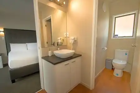 Middlemore Motel - 50