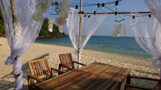 Koh Ngai Paradise Beach Resort - 4