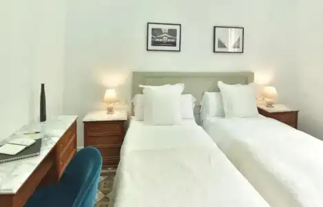 Hostal Girona - 68