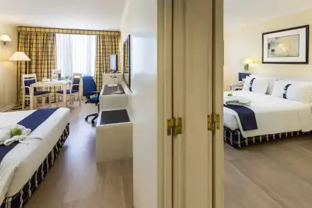 Holiday Inn Lisbon by IHG - 81
