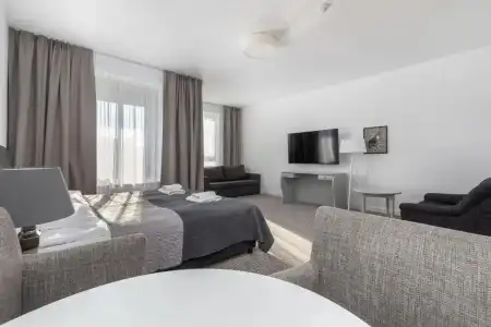 ApartEtna - 92