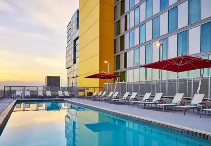 Springhill Suites San Diego Downtown/Bayfront - 8