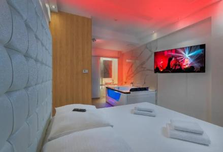 Aura Design & Garden Pool - 39