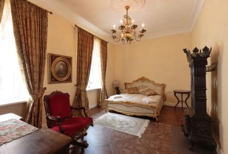 Shakespeare Boutique - 5