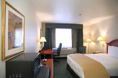 Baymont by Wyndham Bellingham - 50