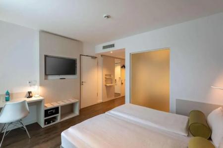 Super 8 by Wyndham Dresden - 32