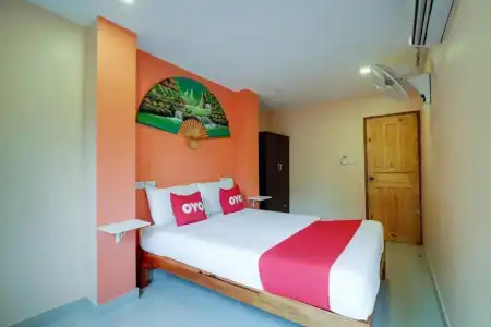 Patumnak Beach Guesthouse - 50