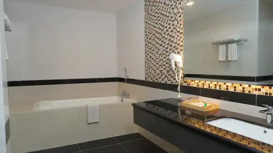 Cavinton Malioboro Yogyakarta by Tritama Hospitality - 8