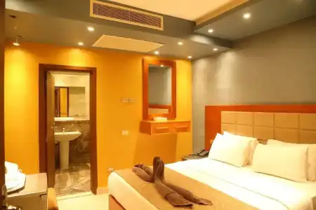 Grand Nile Royal at Nile Plaza - 2