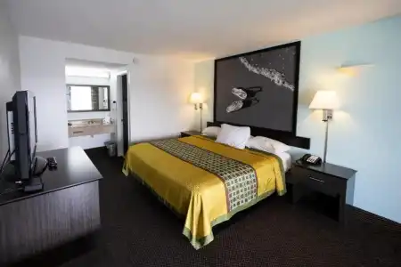 Ocean Breeze Inn - 26