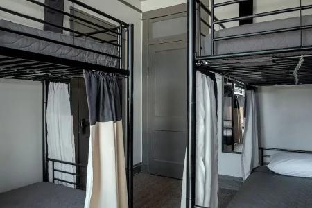 Gardner & Hostel - 96