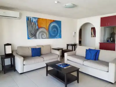 Baronnet Apartments - 13