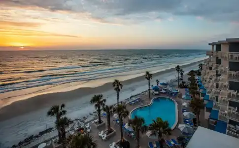 The Shores Resort & Spa - 37