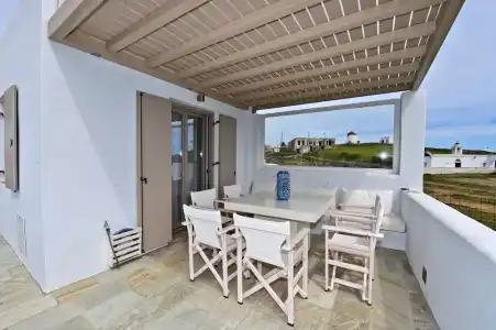 White Tinos Luxury Suites - 204