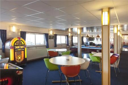 Botel - 37