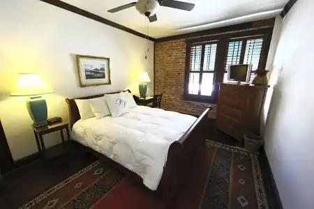 Park Plaza - 39