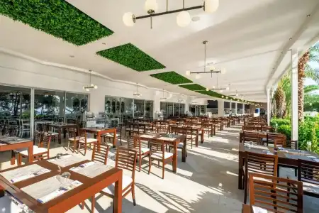 Utopia Beach Club - 32