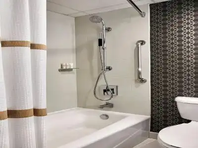 Los Angeles Airport Marriott - 58