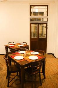 VILLA 92 - City - Hostel - 22