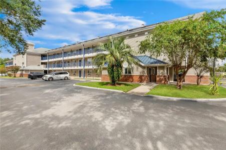 Birch Hill Suites - Lakeland - 38