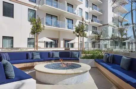 The Waterfront Beach Resort, A Hilton - 20