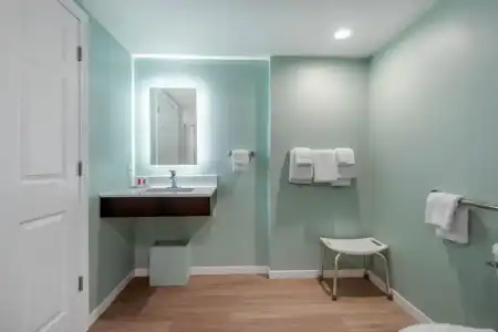 Quality Inn & Suites Lincoln I-93 - 36