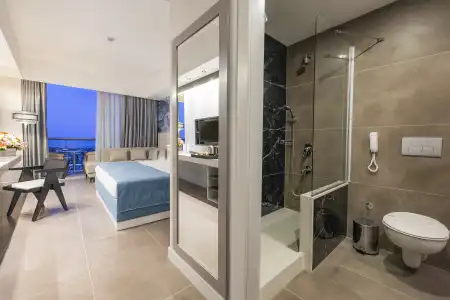 Crystal Centro Pearl Collection - Ultimate All Inclusive - 8
