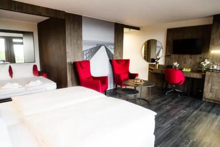 PLAZA Premium - 85