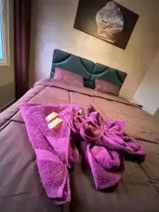 Sandra - 16