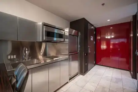 Beautiful Palms Place Suite - 531