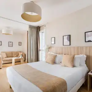 Q7 Lodge Lyon 7 - 48