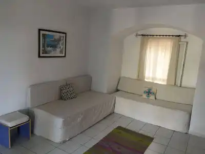 Omar & Suites - 2