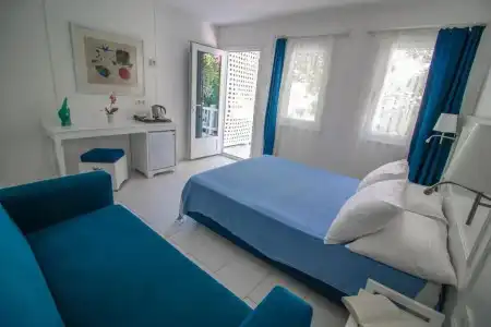 Blue & White - 30