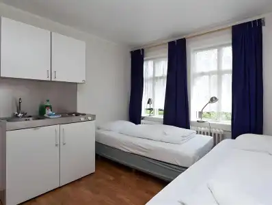Guesthouse Aurora - 13