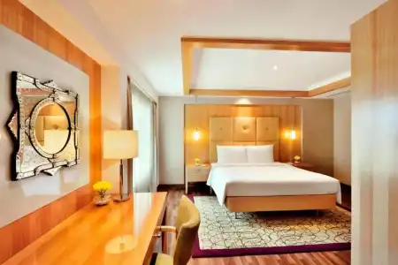 Courtyard by Marriott Chennai - 26