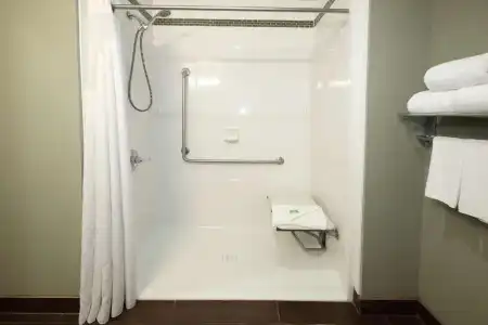 Best Western Pacific Inn - 48
