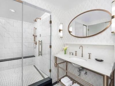 LeVeque, Autograph Collection - 78