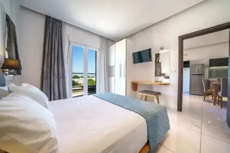 Elysian Suites - 103