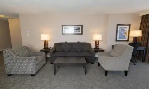 Embassy Inn - 96