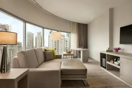 Hyatt Place Bangkok Sukhumvit 24 - 41