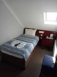 Charlotte Guest House - 20